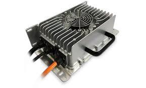 ROY POW LIFE PO4 AKUMULIATORIAUS PAKROVĖJAS 24V 15AMP IP66